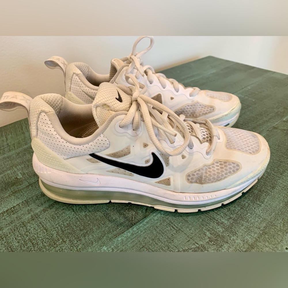 NIKE Air Max Genome White Pure Platinum Men’s sz 6 Women’s 7.5